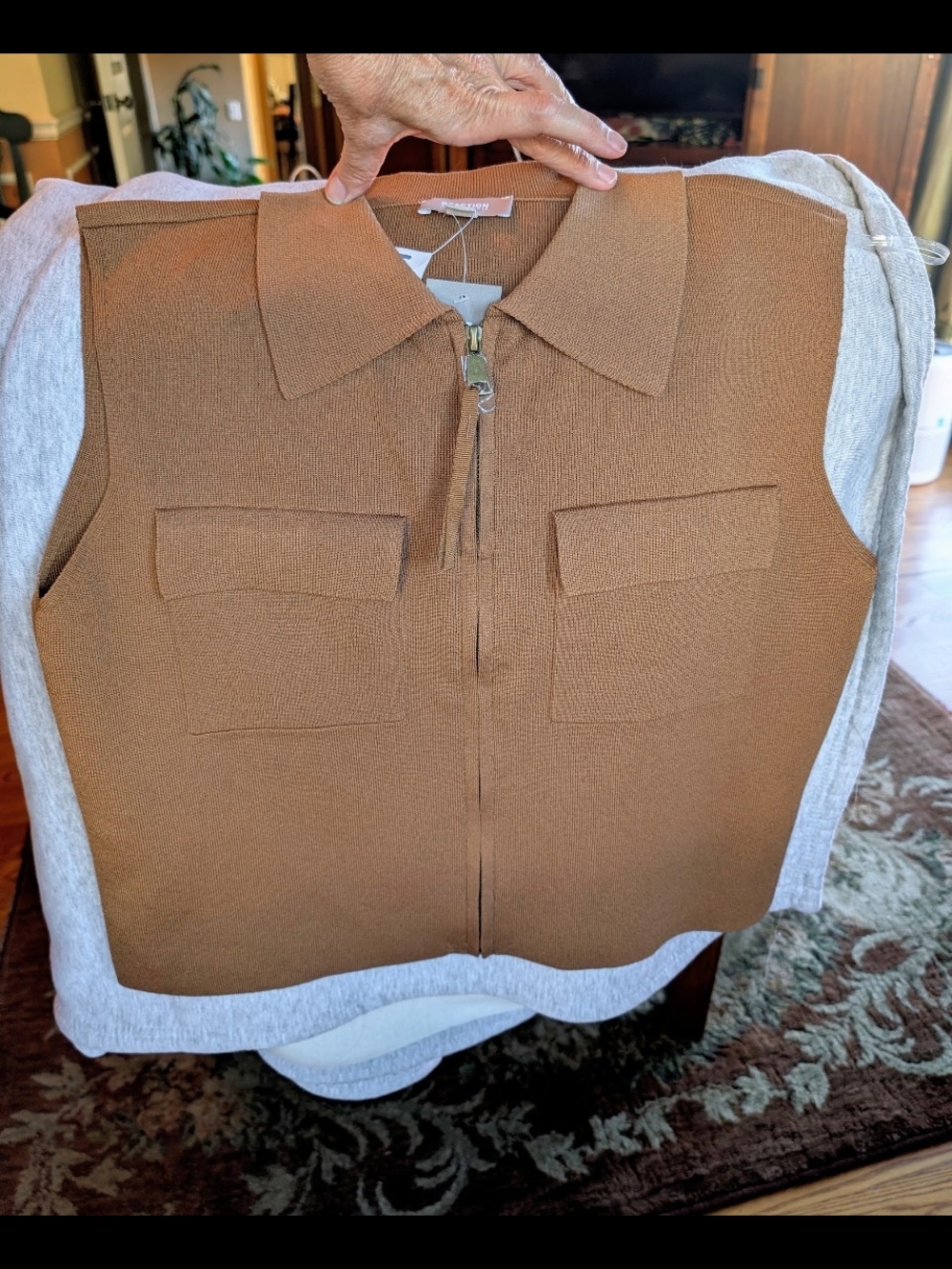 Kenneth Cole Reaction Chestnut Brown Sleeveless Zip Knit Top NWT